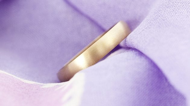 como cuidar tus anillos de oro