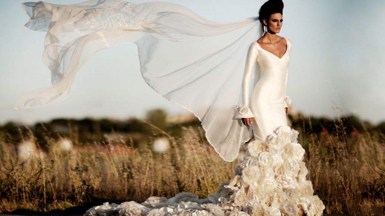 Vestidos de novia flamencos para tu boda | Espacio Novias